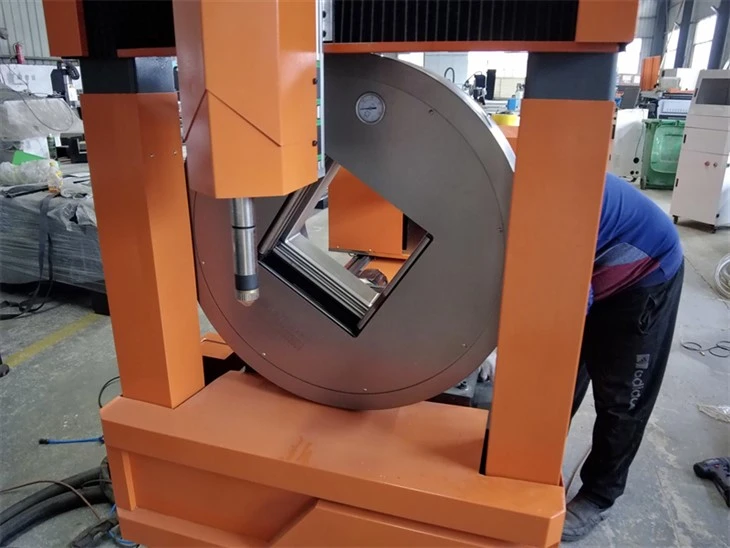 Auto Chuck CNC Plasma Cutting Machine (9)